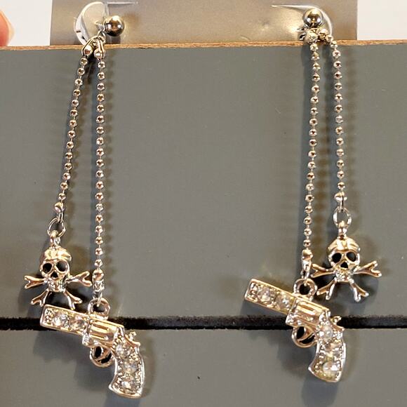 Hot Topic Silver Tone Skull Gun Dangle Earrings Punk Chain Jewelry 2.88" Punk - Picture 1 of 10